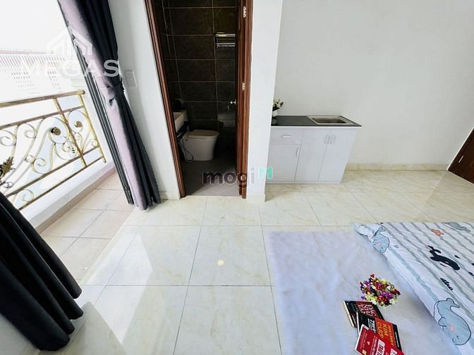 Hình ảnh Phòng SẴN MÁY LẠNH có BAN CÔNG SIÊU MÁT Sát Lk 5-6