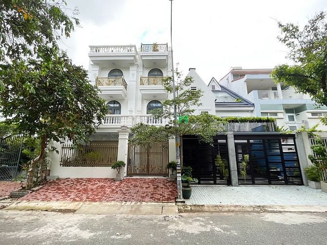 Hình ảnh Biệt thự 2 lầu KDC Nam Long TTC, P.Tân Thuận Đông, Quận 7