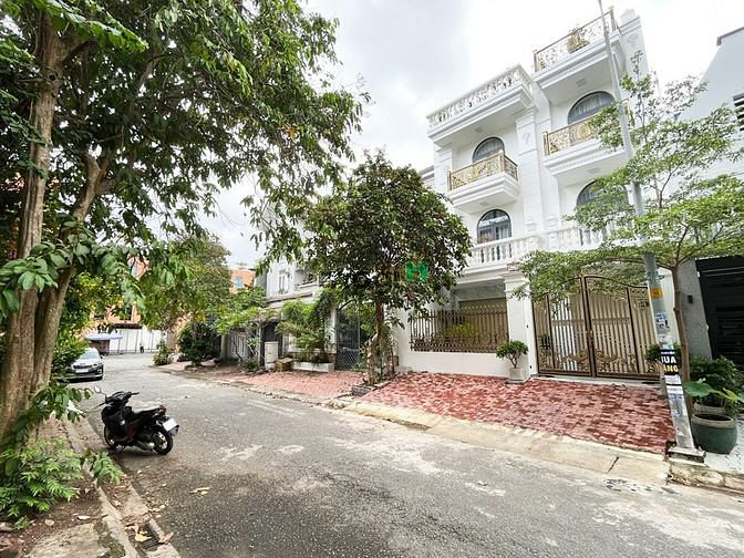 Hình ảnh Biệt thự 2 lầu KDC Nam Long TTC, P.Tân Thuận Đông, Quận 7