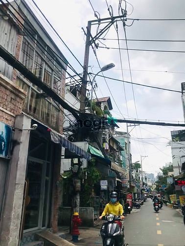 Hình ảnh Bán mặt tiền Phan văn Hân, 130m2 sổ nở hậu, 26 phòng