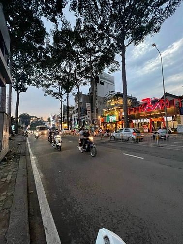 Hình ảnh Cho thuê biệt thự khu BaSon  ,Q.1
