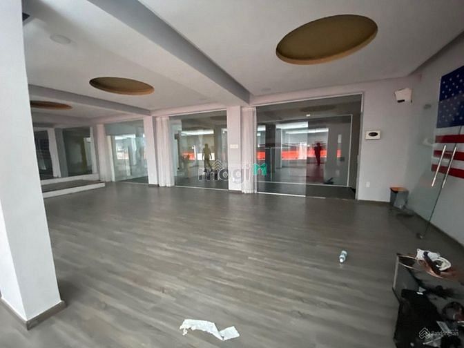 Hình ảnh Cho thuê MT ngang 15m Duy nhất Trần Quang Diệu, Q3