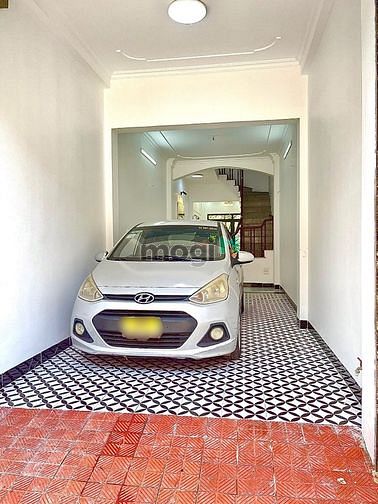 Hình ảnh Bán Nhà Văn Điển, nhà rộng, gara , sân vườn,  nội thất gỗ lim