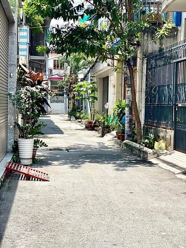 Hình ảnh Nhà nhỏ Phan Văn Trị 33m2 2 lầu giá 3 tỷ 420 TL