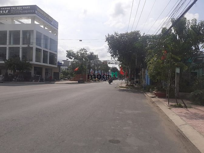 Hình ảnh Đất ở đô thị thị trấn Thủ Thừa QL1A, sổ hồng sẵn 143m2 2.1 tỷ N7.5m