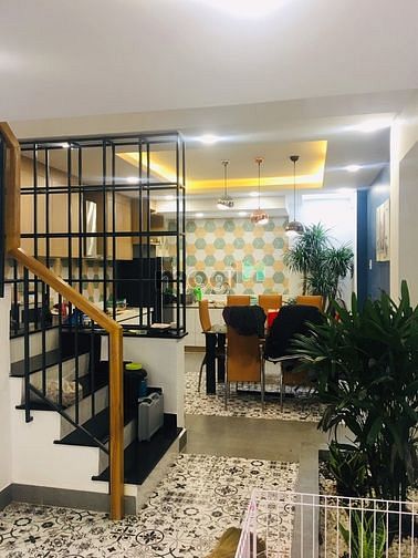 Hình ảnh Bánnhà 1sẹc NguyễnKiệm 86m2,ngang4.8m,5 phòng