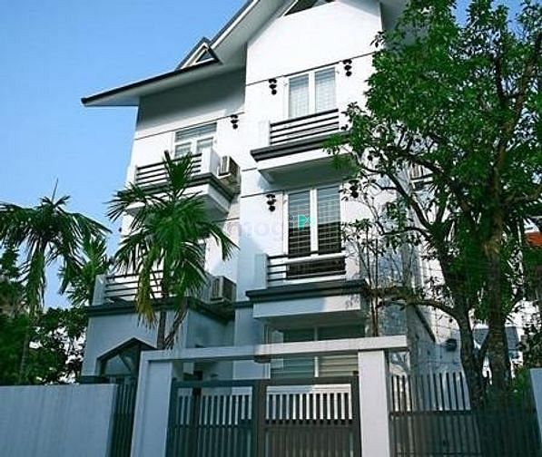 Hình ảnh 100% thật biệt thự Đỗ Pháp Thuận, Q.2, DT 10x20m, hầm 3 lầu, 32 tỷ