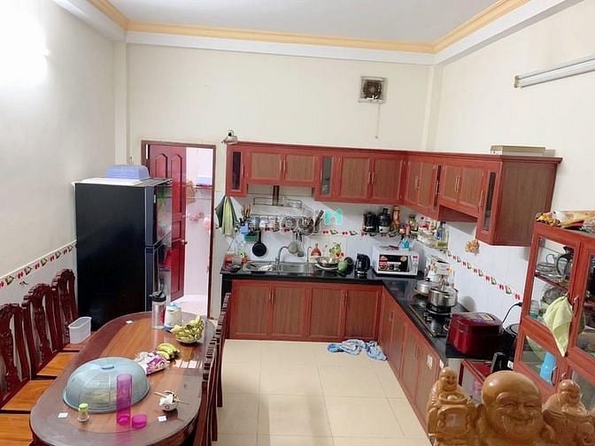 Hình ảnh Bán nhà Bình Tân, Bình Trị Đông, Hẻm 10M, 64M2, 4 tầng, Chỉ 6,2 Tỷ