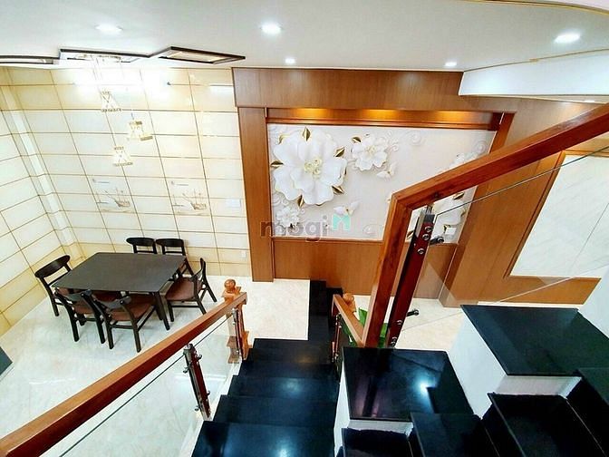 Hình ảnh Cho thuê nhà đẹp Full nội thất Phạm Văn Chiêu P9 Gò Vấp 4pn 5wc