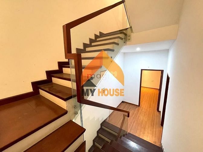 Hình ảnh Villa phố Thảo Điền 10x11m giá 35tr
