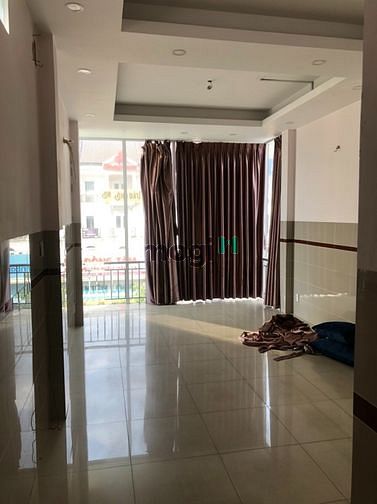 Hình ảnh Mặt Tiền đường Phan Văn Trị: Trệt 4 Lầu – Sân Thượng Thang Máy