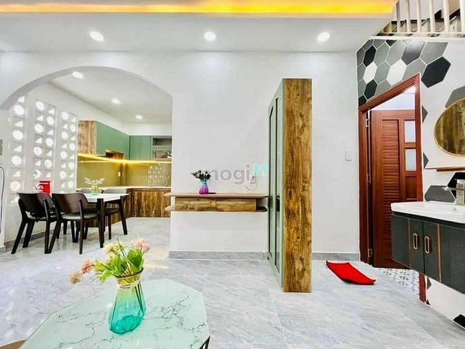 Hình ảnh Phạm văn chiêu , gò vấp , 40m2 , 3pn,2wc, hxh các 20m , ngang 7m