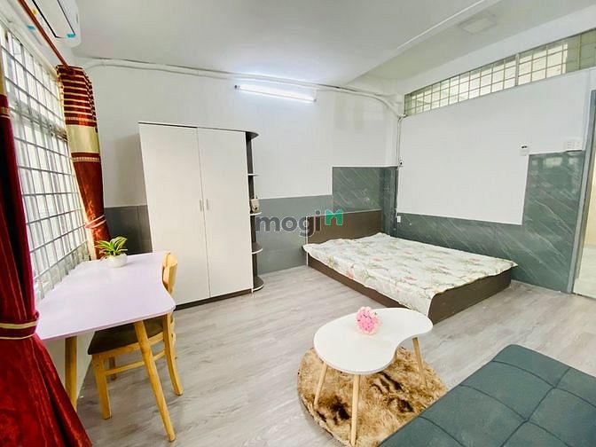 Hình ảnh Căn Hộ 1PN Ban Công Máy Giặt Riêng Gần Phan Xích Long