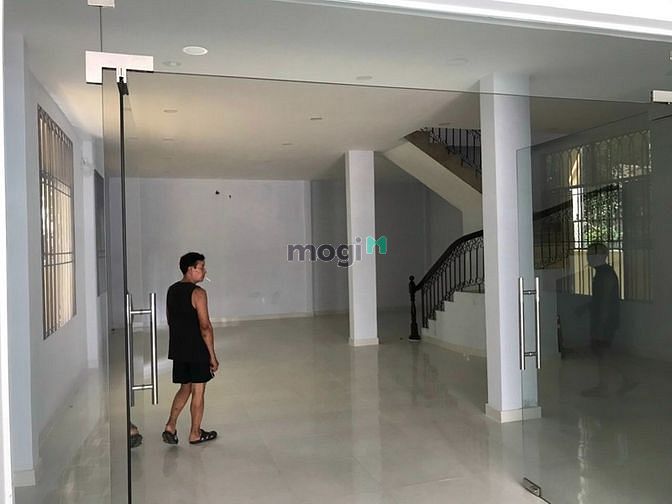 Hình ảnh CHO Thuê MT 8M Ngay Tân Sơn Nhất ,P.2, Tân Bình - 8x21m - 3 Tầng !!!