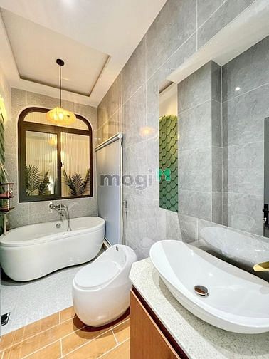 Hình ảnh Nhà đẹp giá rẻ đường Phạm Văn chiêu