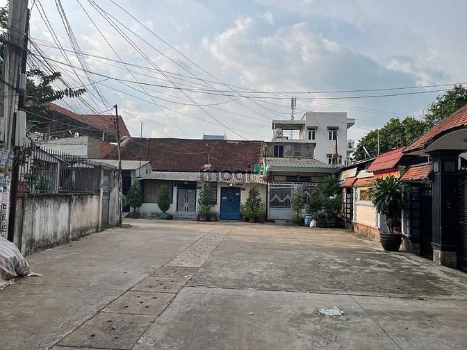 Hình ảnh Cho thuê nhà riêng 252m2, tại Dĩ An