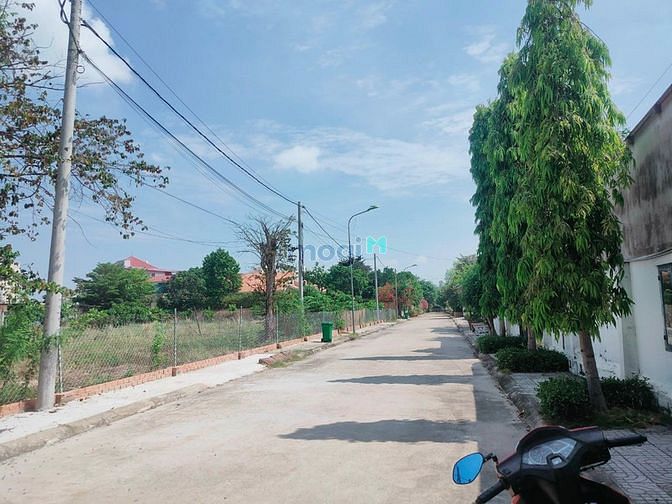 Hình ảnh BÁN đất dt 1062m2, KDC an ninh về xây BT rời xa XH xô bồ hết nước chấm