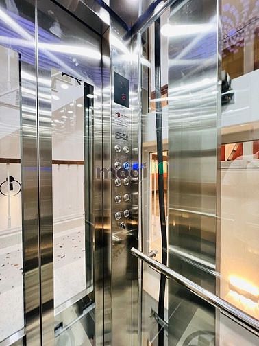 Hình ảnh Bán nhà mới, có thang máy kính, hẻm xe tải, Gò Vấp