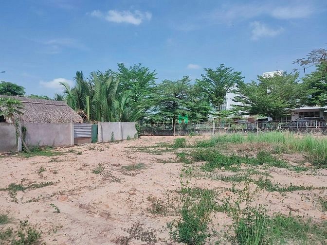 Hình ảnh BÁN đất dt 1062m2, KDC an ninh về xây BT rời xa XH xô bồ hết nước chấm