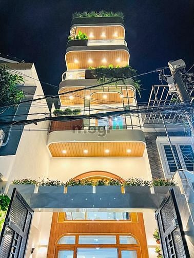 Hình ảnh Bán nhà mới, có thang máy kính, hẻm xe tải, Gò Vấp
