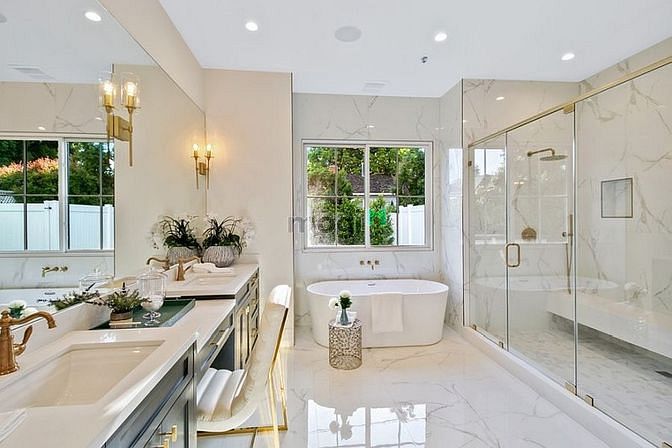 Hình ảnh 746m2 đất biệt thự mặt tiền sông, Nguyễn Văn Hưởng, Thảo Điền, Q2.