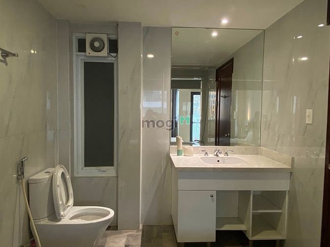 Hình ảnh CHDV Có Bồn Tắm - Ban Công View Bitexco - Thang Máy