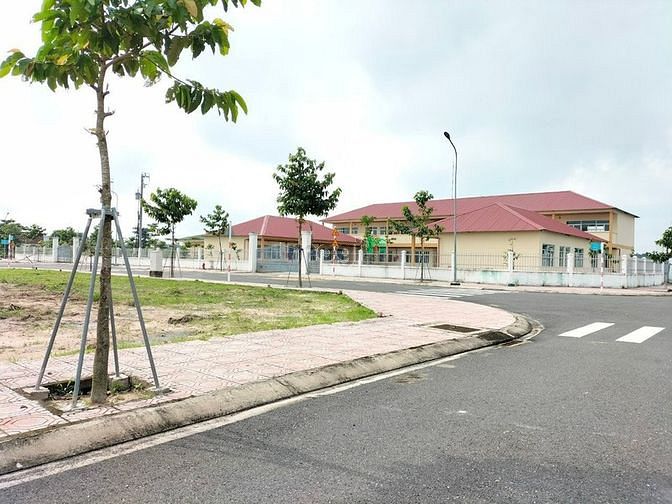 Hình ảnh 75m2 đất ngay bệnh viện Đa khoa Tân Uyên. Sổ hồng sẳn