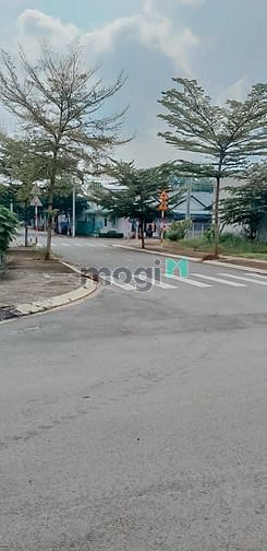 Hình ảnh 75m2 đất ngay bệnh viện Đa khoa Tân Uyên. Sổ hồng sẳn