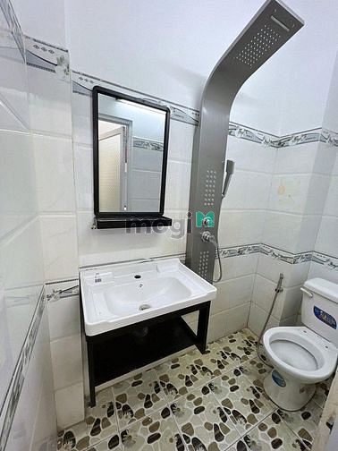 Hình ảnh nhà 2 lầu 30m2 Lê Trọng Tấn hẻm ô tô SHR