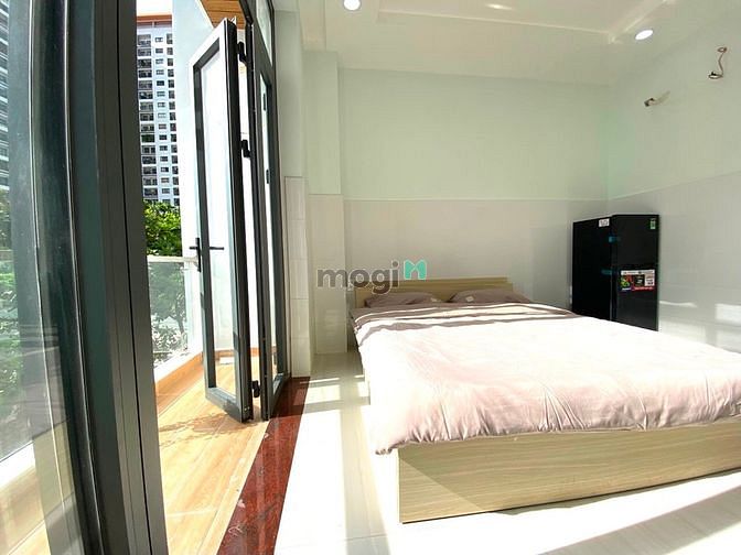 Hình ảnh Siêu phẩm cao cấp có ban công , gần ngã 4 hàng xanh