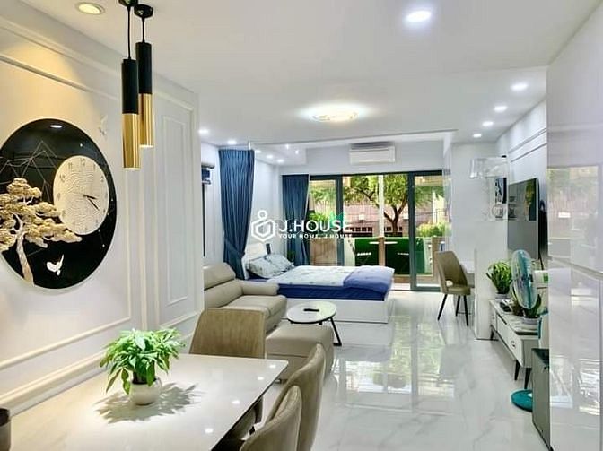 Hình ảnh Phạm Viết Chánh, P19, Bình Thạnh. Phòng rộng rãi view đẹp