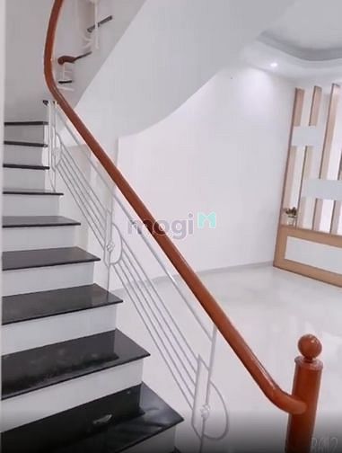 Hình ảnh Sơn Trà - Cho thuê nhà 3 tầng mới xây Phạm Văn Đồng