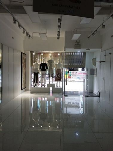 Hình ảnh Cho thuê MT tại đoạn sầm uất Trần Quang Khải Q.1, trệt,2L