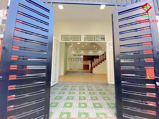 Hình ảnh Bán nhà 1 trệt 2 lầu, DT 73m2, NGANG 6,6m ngay Jamona Resort Thủ Đức