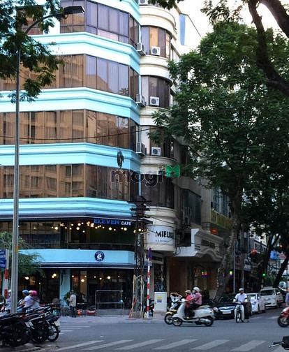 Hình ảnh Cho thuê căn góc 3 MT số 70 - 72 Bàu Cát, Tân Bình