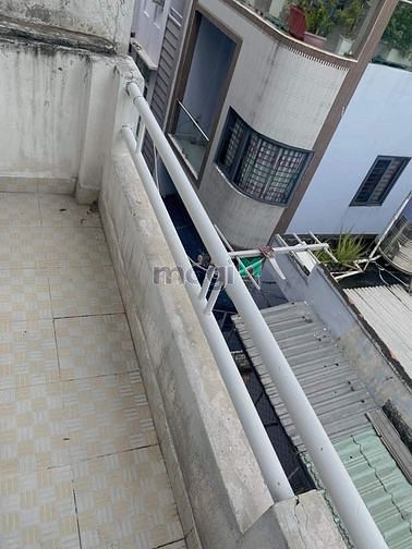 Hình ảnh Bán nhà phường 5 quận Tân Bình 4 tầng 2.4 tỷ.