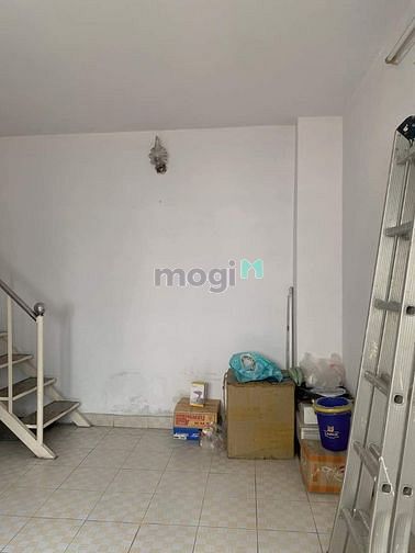Hình ảnh Bán nhà phường 5 quận Tân Bình 4 tầng 2.4 tỷ.