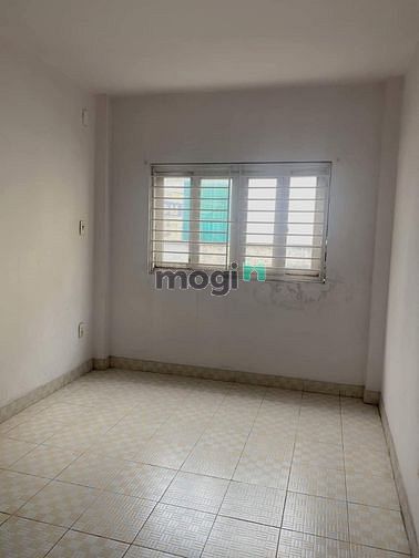 Hình ảnh Bán nhà phường 5 quận Tân Bình 4 tầng 2.4 tỷ.