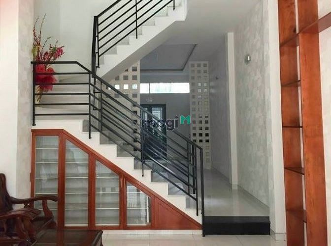 Hình ảnh Bán gấp nhà XÓM CHIẾU Q4 55M2 SHR