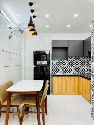Hình ảnh Cần bán gấp nhà xinh xắn gần AEON Tân Phú