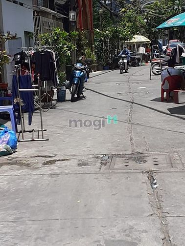 Hình ảnh Xe 4 chỗ đỗ cửa, 110m2, Lạc Long Quân, Phường 9, Tân Bình