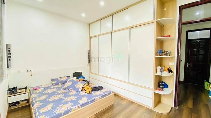 Hình ảnh Xe 4 chỗ đỗ cửa, 110m2, Lạc Long Quân, Phường 9, Tân Bình