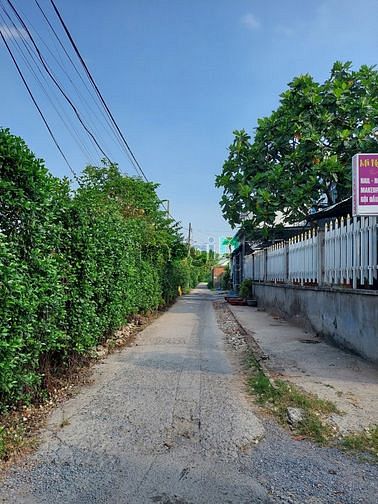 Hình ảnh Bán đất thổ cư gần trung tâm, chợ Hóc Môn sổ hồng riêng