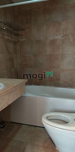 Hình ảnh Cần cho thuê phòng rộng 50m2 giáp quận 1 !