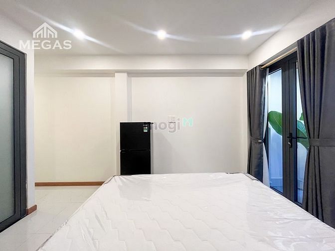 Hình ảnh Căn Hộ tiện ích - Full Nội Thất, có BANCOL - gần CMT8, Q3
