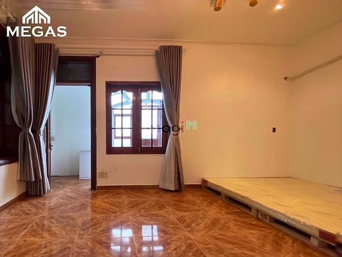 Hình ảnh CHDV 30m2 Full NT ban công lớn view cực đẹp ngay cầu Nguyễn Văn Cừ