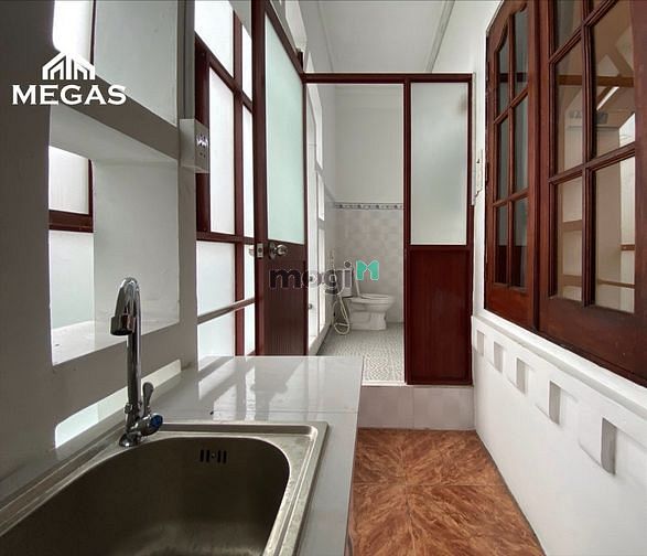 Hình ảnh CHDV 30m2 Full NT ban công lớn view cực đẹp ngay cầu Nguyễn Văn Cừ
