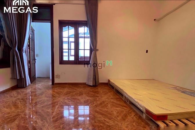 Hình ảnh CHDV 30m2 Full NT ban công lớn view cực đẹp ngay cầu Nguyễn Văn Cừ