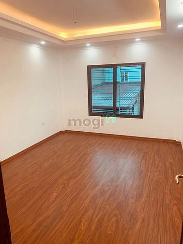 Hình ảnh Siêu phẩm trung tâm Long Biên, Thang máy nhập khẩu, Gara oto
