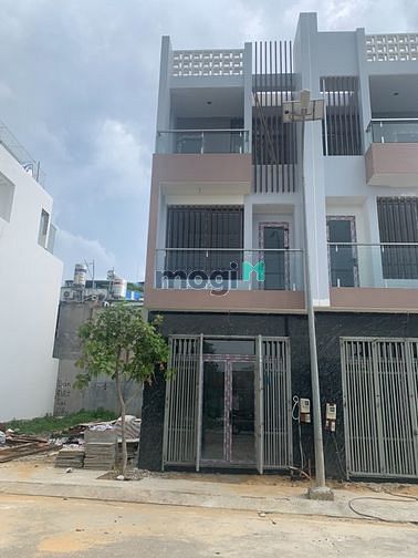 Hình ảnh Bán nhà phố mặt tiền full nội thất hẽm 12m , Bình Tân